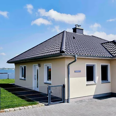 Apartment Fischerblick Haushälfte Stahlbrode